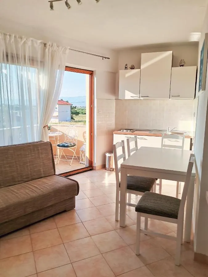 Apartments Matesic Ninski Stanovi 0*,  Croatia