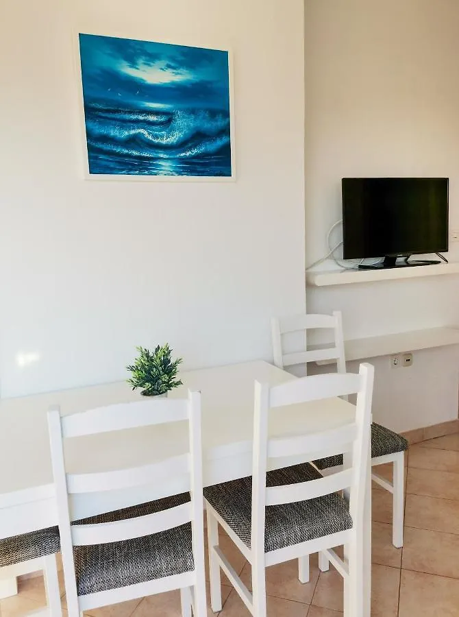 Apartments Matesic Ninski Stanovi Croatia