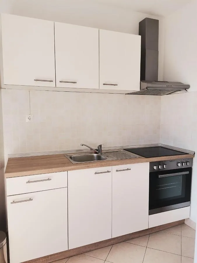 Apartments Matesic Ninski Stanovi 0*,  Croatia