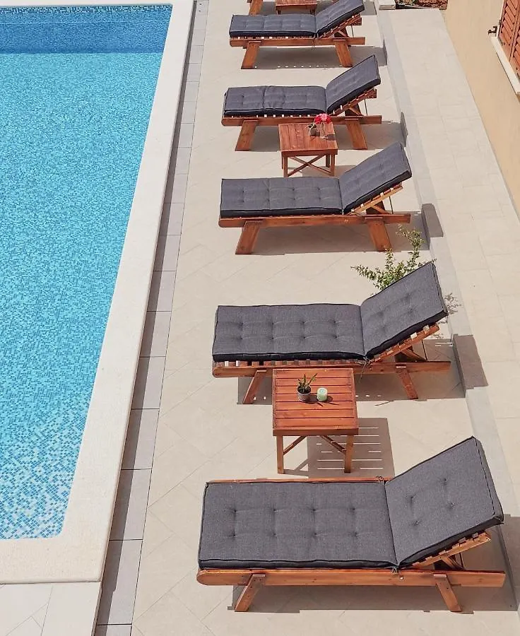 Apartments Matesic Ninski Stanovi Croatia